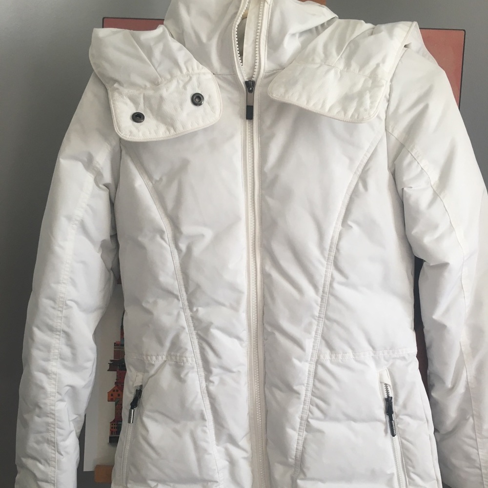 Lolë winter white coat